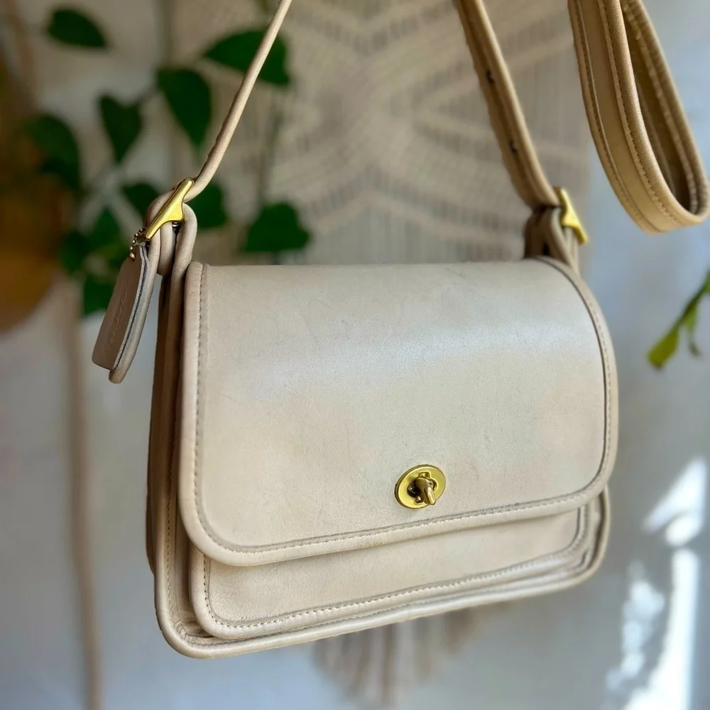 Authentic Vintage Coach Rambler’s Legacy 9061 Bone Leather Crossbody Bag USA